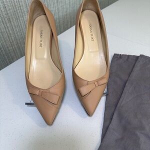 Sarah Flint The Natalie Pointed Toe Bow Flats Nude Women’s 9.5